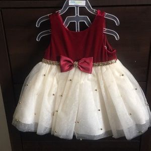 NWOT American Princess Christmas dress. 12M.